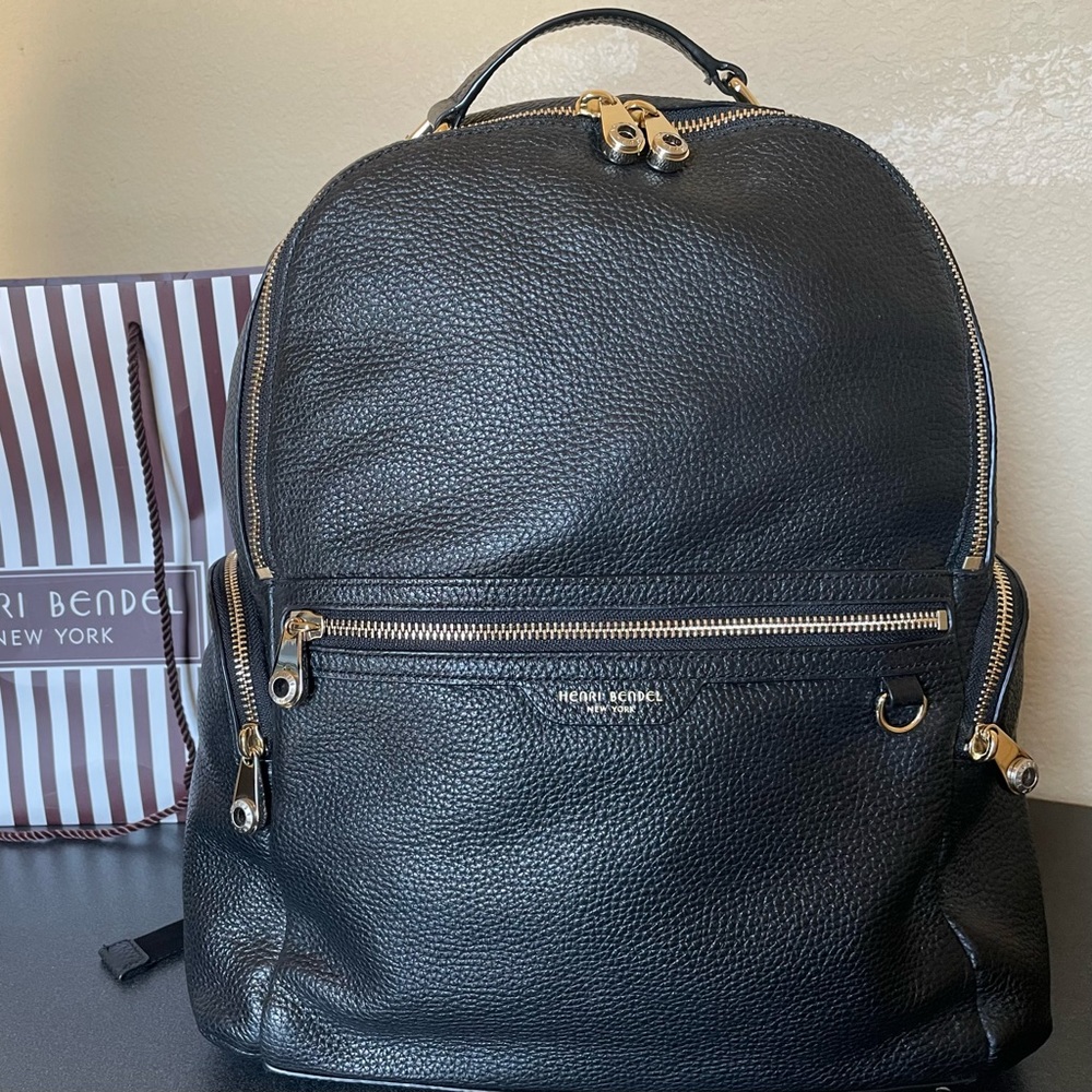 Henri Bendel Pebbled Leather W. 57th Travel backpack w/dust bag- EUC